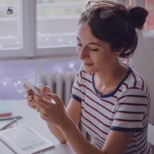 Let's create scroll-stopping social media content!